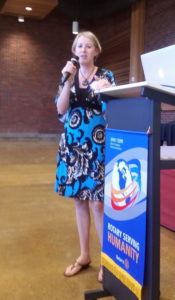 britt-gfu-introduces-server-day-presenter-092816