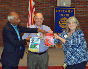 Exchange of Club Flags 062117 (2)